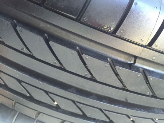 ขายล้อกระทะแจ๊สขอบ15ถอดป้ายแดง  ยางyokohamaปี15 175/65/15 ตุ้มหน้ายางอยุ่