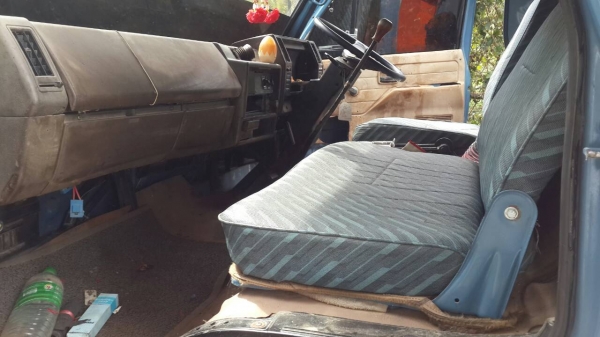 ขายหกล้อดั้ม NPR 115แรง เฟืองท้าย Fหน้าหลัง เครื่องเกียร์ดี เกียร์ ROCK พ่วงมาลัยเพาเวอร์  เป็นเกียร์ยาว เข้าง่าย สภาพพร้อมใช้งาน