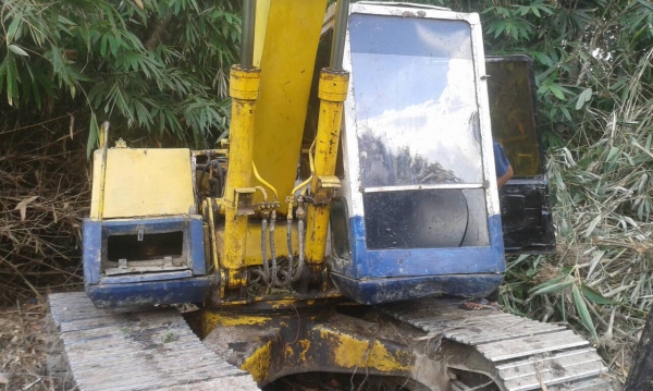 KOMATSU PC 120-3