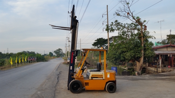 ขายด่วนรถยกKOMATSU FG20-10ยก2.0ตันเสาสูง3เมตรรถนอกนำเข้ายังไม่เคยใช้งานในเมืองไทยเลย=รุ่นใหม่ขายถูกๆๆ