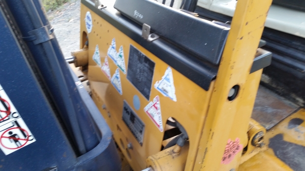 ขายด่วนรถยกKOMATSU FG20-10ยก2.0ตันเสาสูง3เมตรรถนอกนำเข้ายังไม่เคยใช้งานในเมืองไทยเลย=รุ่นใหม่ขายถูกๆๆ