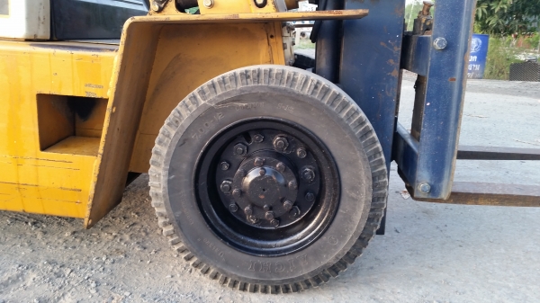 ขายด่วนรถยกKOMATSU FG20-10ยก2.0ตันเสาสูง3เมตรรถนอกนำเข้ายังไม่เคยใช้งานในเมืองไทยเลย=รุ่นใหม่ขายถูกๆๆ