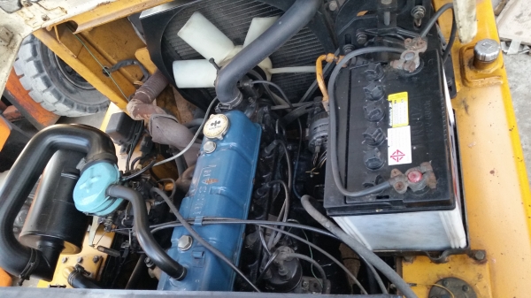 ขายด่วนรถยกKOMATSU FG20-10ยก2.0ตันเสาสูง3เมตรรถนอกนำเข้ายังไม่เคยใช้งานในเมืองไทยเลย=รุ่นใหม่ขายถูกๆๆ