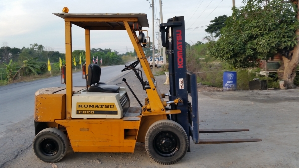 ขายด่วนรถยกKOMATSU FG20-10ยก2.0ตันเสาสูง3เมตรรถนอกนำเข้ายังไม่เคยใช้งานในเมืองไทยเลย=รุ่นใหม่ขายถูกๆๆ