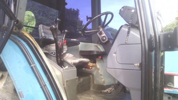 ขายรถไถFORD  NEWHOLLAND  รุ่น6640   คาลาโล่ เอกสารใบอินวอย