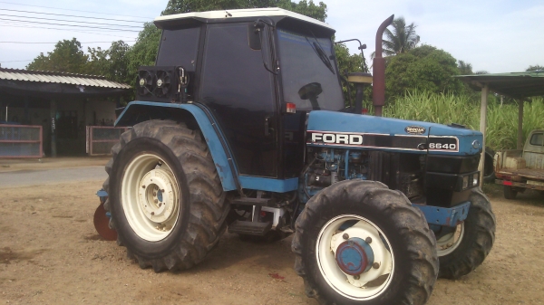 ขายรถไถFORD  NEWHOLLAND  รุ่น6640   คาลาโล่ เอกสารใบอินวอย