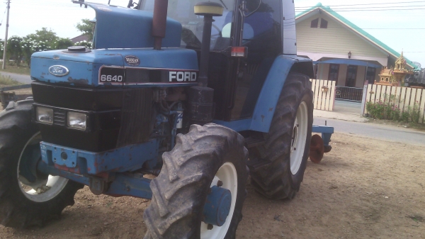 ขายรถไถFORD  NEWHOLLAND  รุ่น6640   คาลาโล่ เอกสารใบอินวอย