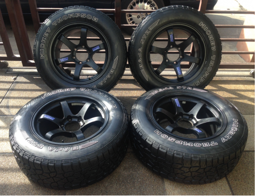 ล้อTE37 ขอบ18 พร้อมยาง Mickey thompson 265 60 18 กลางปี12 ดอกเต็ม ราคาไม่แพง