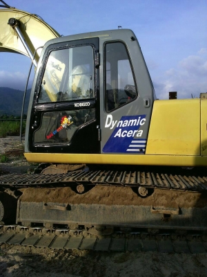 รถแบคโฮkobelco 220  ติดต่อ 080-1405528