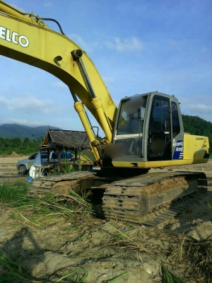 รถแบคโฮkobelco 220  ติดต่อ 080-1405528