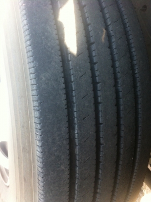 330 ปี53 สวยเดิมๆ ยางเลเดียนไหม่ 10 เส้น รับประกัน