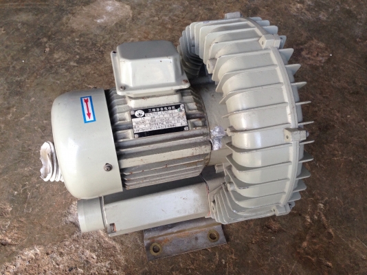 ขายริงโบวเวอร์ ดูด-เป่า ขนาด 2HP. 380V ของจีน สภาพสวยมากเดิมๆวิ่งนิ่ม พร้อมใช้งาน ขายถูกครับ ขายริงโบวเวอร์ ดูด-เป่า ขนาด 2HP. 380V ของจีน สภาพสวยมากเดิมๆวิ่งนิ่ม พร้อมใช้งาน ขายถูกครับ