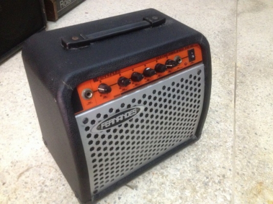 ตู้กีตาร์ FERNANDES FS10 เก่าญี่ปุ่นสภาพสวยใช้ไฟ100v