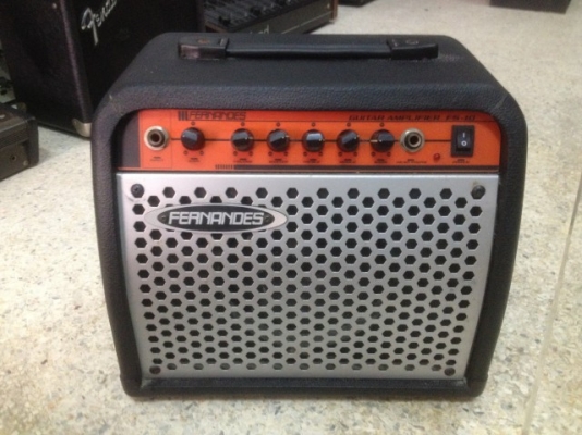 ตู้กีตาร์ FERNANDES FS10 เก่าญี่ปุ่นสภาพสวยใช้ไฟ100v