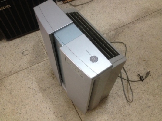 เครื่องฟอกอากาศ SHARP FU 60SE สภาพสวยใช้งานปกติพอดีไม่ไดใช้เเล้ว