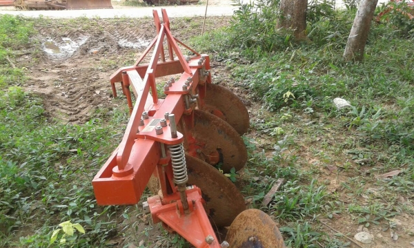 รถไถ KUBOTA M9540  2 เพลา.  ( รถสวย มากๆ. )  ,  ( รถทำงาน 1,xxx ชม. )   สนใจติดต่อ  081 - 6079515