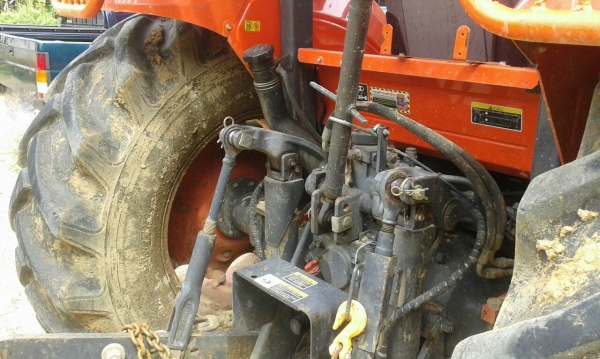 รถไถ KUBOTA M9540  2 เพลา.  ( รถสวย มากๆ. )  ,  ( รถทำงาน 1,xxx ชม. )   สนใจติดต่อ  081 - 6079515