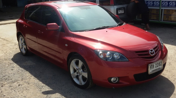 ขายMazda 3 ตัวTOP เครื่อง2.0มี sunroof 249000 โทร0866668500