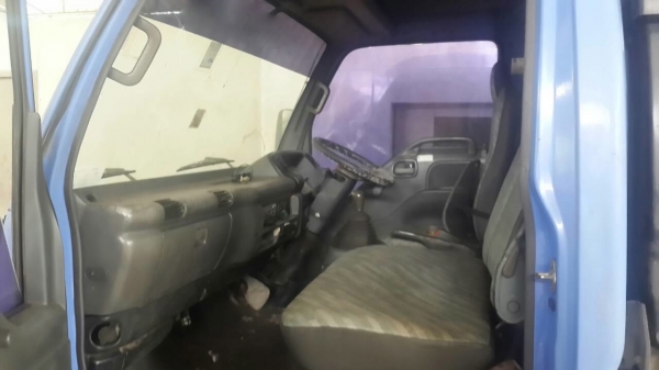 รถอีซูซุ 6 ล้อ ( บรรทุกน้ำมัน ) NPR / 130 แรงม้า. ปี 46.   สนใจติดต่อ  081 - 6079515