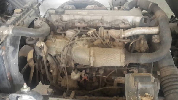 รถอีซูซุ 6 ล้อ ( บรรทุกน้ำมัน ) NPR / 130 แรงม้า. ปี 46.   สนใจติดต่อ  081 - 6079515