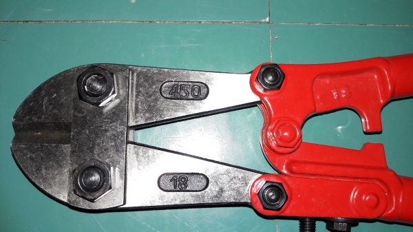 ขายกรรไกรตัดเหล็กยาว18นิ้ว TAPARIA Made in India. ขายกรรไกรตัดเหล็กยาว18นิ้ว TAPARIA Made in India.