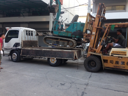 ขายแบ็คโฮ โกเบโก้ sk25 เก่านอกครับ