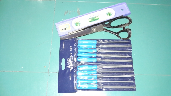 ขายเครื่องมี1ชุด ตะไบAPEX10ด้ามชุด ระดับSTANLEYแถบแม่เหล็ก กรรไกรGERMANY