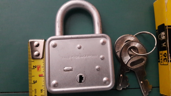 ขายแม่กุญแจYALE Made in Germany. ขนาด45 mm.