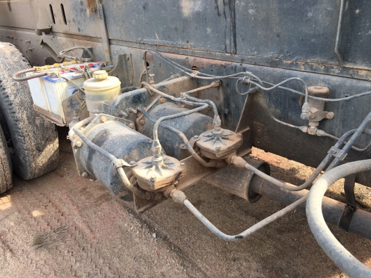 รถฮีโน่ 10 ล้อดั๊ม FM3M  240 แรงม้า ปี 38.    สนใจติดต่อ  081 - 6079515