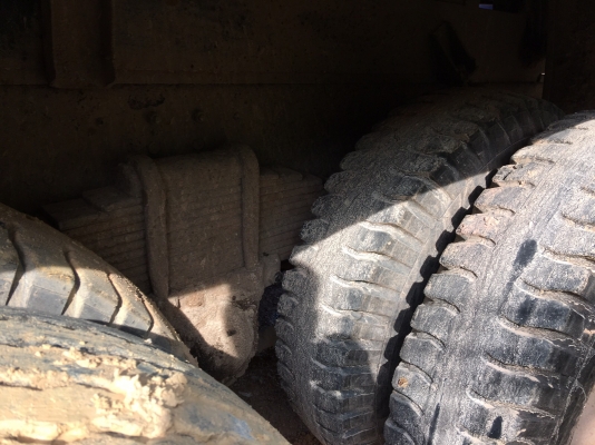 รถฮีโน่ 10 ล้อดั๊ม FM3M  240 แรงม้า ปี 38.    สนใจติดต่อ  081 - 6079515