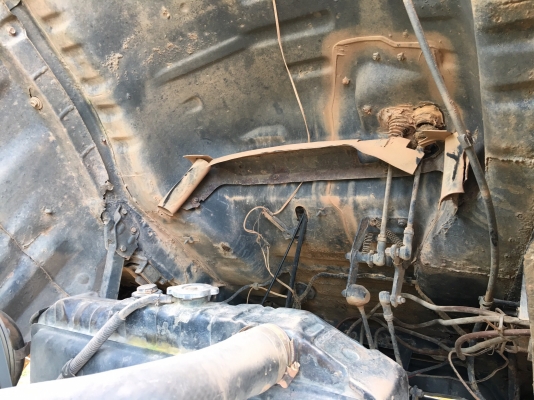 รถฮีโน่ 10 ล้อดั๊ม FM3M  240 แรงม้า ปี 38.    สนใจติดต่อ  081 - 6079515