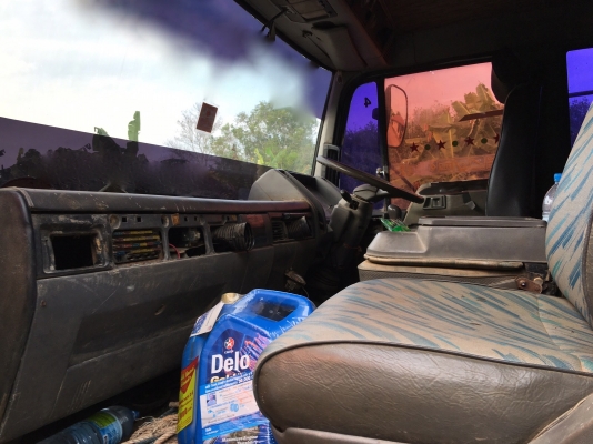 รถฮีโน่ 10 ล้อดั๊ม FM3M  240 แรงม้า ปี 38.    สนใจติดต่อ  081 - 6079515