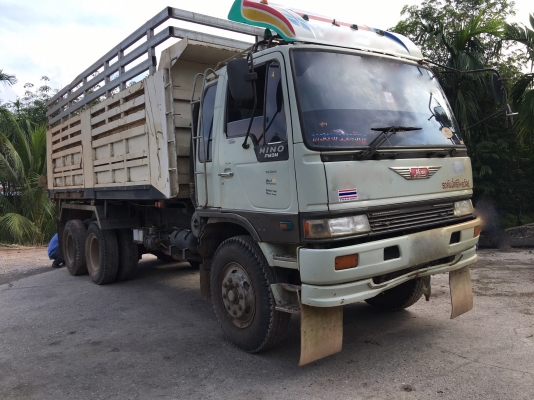 รถฮีโน่ 10 ล้อดั๊ม FM3M  240 แรงม้า ปี 38.    สนใจติดต่อ  081 - 6079515