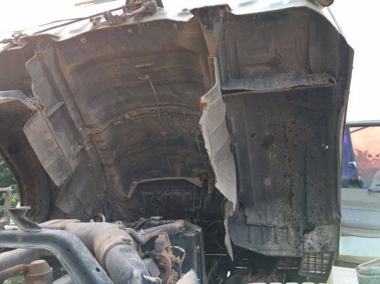 รถฮีโน่ 10 ล้อดั๊ม FM3M  240 แรงม้า ปี 38.    สนใจติดต่อ  081 - 6079515