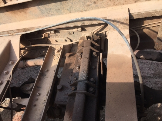 รถฮีโน่ 10 ล้อดั๊ม FM3M  240 แรงม้า ปี 38.    สนใจติดต่อ  081 - 6079515