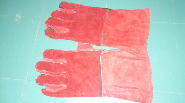 ขายถุงมือหนังแท้กันความร้อนได้เหมาะงานเชื่อม