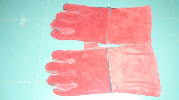 ขายถุงมือหนังแท้กันความร้อนได้เหมาะงานเชื่อม