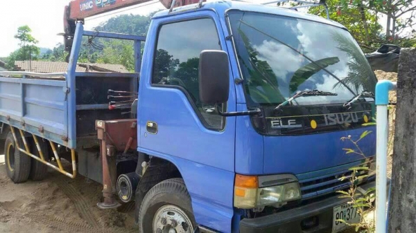 Isuzu 150เครน3ตัน ติดต่อ080-1405528