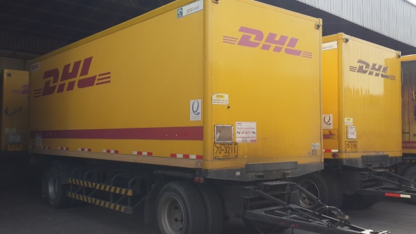 ขายด่วนลูกพ่วงตู้แห้งใส่ของ มีลิฟหลัง ยาว7.20 กว้าง2.45สูง2.50เมตร ราาคาเบาๆโทร0856842587