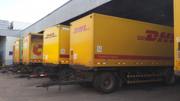 ขายด่วนลูกพ่วงตู้แห้งใส่ของ มีลิฟหลัง ยาว7.20 กว้าง2.45สูง2.50เมตร ราาคาเบาๆโทร0856842587