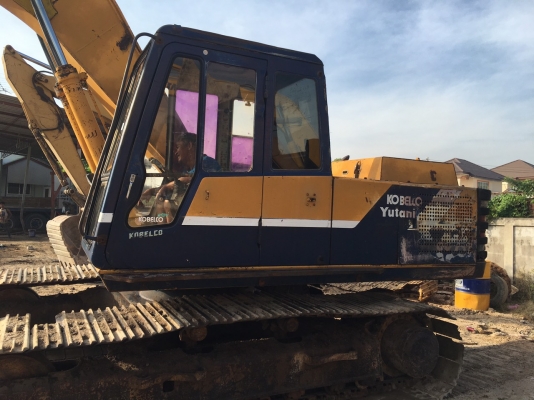 ขายด่วน KOBELCO SK200มาคทู รถพร้อมใช้เครื่องเดิมปั้มเดิมเอกสารชุดจดทะเบียน