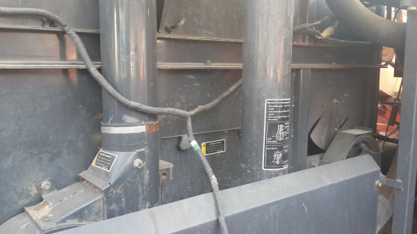 ขายรถเกี่ยวข้าว คูโบต้า รุ่น DC 60  ปี 2553  สภาพดี