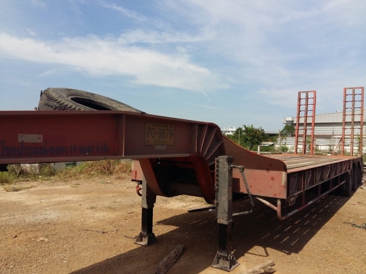 ขายหางโลว์เบด 2 เพลา พร้อมสะพานไฮโดรลิค ไม่รวมยางและกะทะ  จดทะเบียน ตุลาคม 2558 ราคา 480,000 บ. สนใจโทรคุยกันครับ 081-9176906 คุณปิ่น