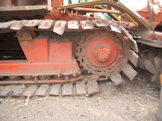 ขายรถตีดิน ยี่ห้อ ไทยเจริญ ตัวเดิน 12 HP ปั้มไดกิ๊นส์เบอร์ 22 เครื่องยนต์ JO8C เทอร์โบ