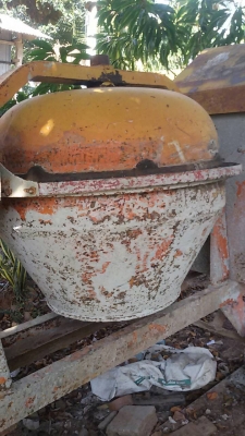 เครื่องโม่ปูน