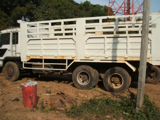 ขายรถสิบล้อ มิซู 527TF เครื่องยนต์ 220 แรงม้า เครืองดีคัตซีสวย เฟืองท้ายเดิมๆ ไม่เคยซ่อม