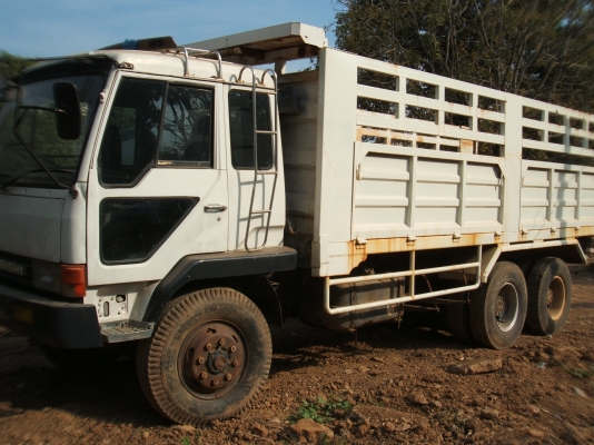 ขายรถสิบล้อ มิซู 527TF เครื่องยนต์ 220 แรงม้า เครืองดีคัตซีสวย เฟืองท้ายเดิมๆ ไม่เคยซ่อม