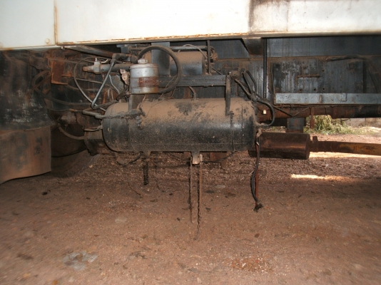 ขายรถสิบล้อเทนเลอร์ฮีโน่ เครื่องยนต์ นิสสัน PE 230 แรงม้า สภาพดีพร้อมใช้งาน ขายรถสิบล้อเทนเลอร์ฮีโน่ เครื่องยนต์ นิสสัน PE 230 แรงม้า สภาพดีพร้อมใช้งาน