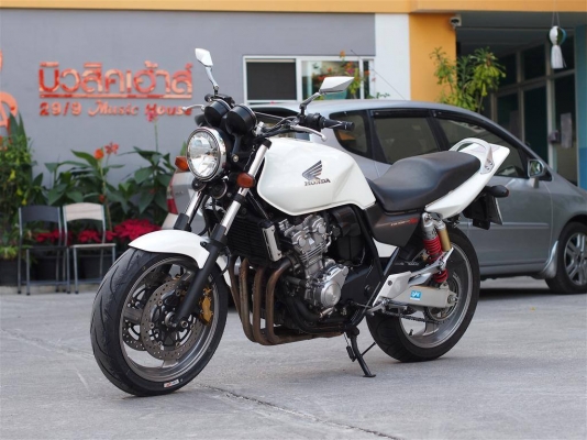 CB400 TEC4 ปี2009 ทะเบียนแท้โอนขนส่งทั่วประเทศ รับแลกรถยนต์ครับ ส่วนต่างตามตกลง