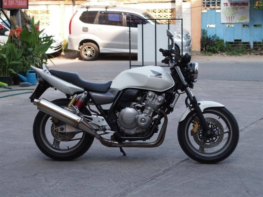 CB400 TEC4 ปี2009 ทะเบียนแท้โอนขนส่งทั่วประเทศ รับแลกรถยนต์ครับ ส่วนต่างตามตกลง